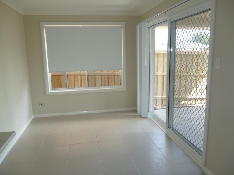 13 Burton Ave, Ingleburn NSW 2565