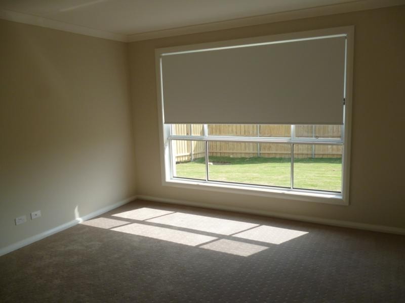 13 Burton Ave, Ingleburn NSW 2565