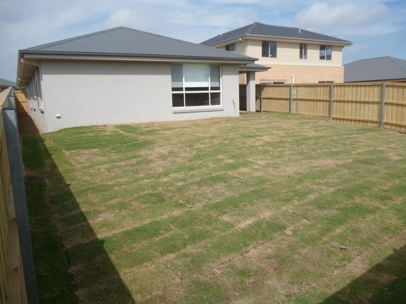 13 Burton Ave, Ingleburn NSW 2565