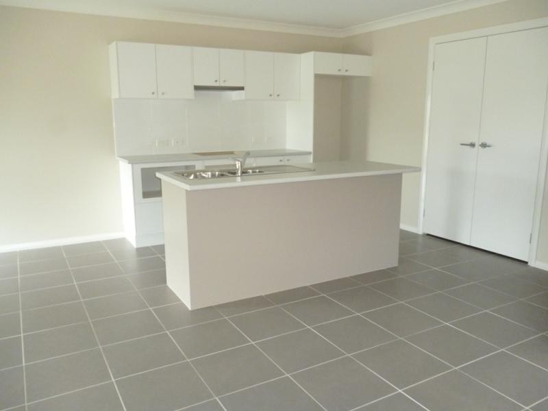 5 McGuire Cres, Ingleburn NSW 2565