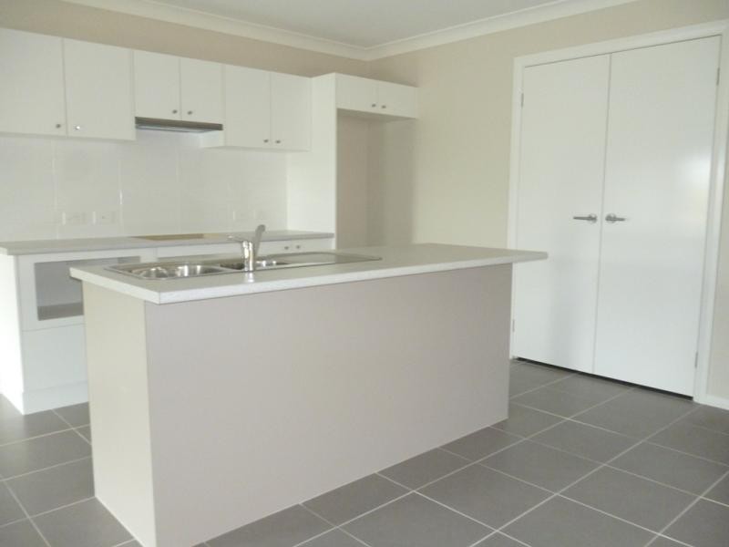 5 McGuire Cres, Ingleburn NSW 2565