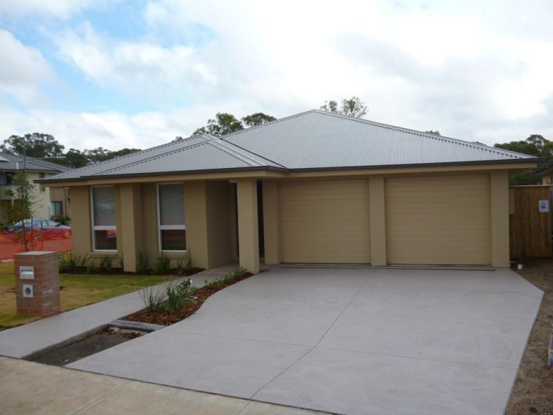 1 Larkin St, Ingleburn NSW 2565