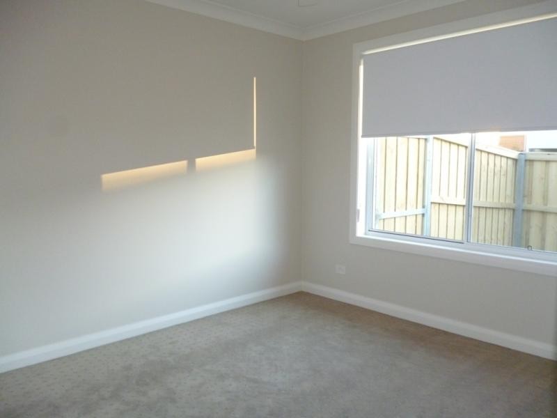 1 Larkin St, Ingleburn NSW 2565