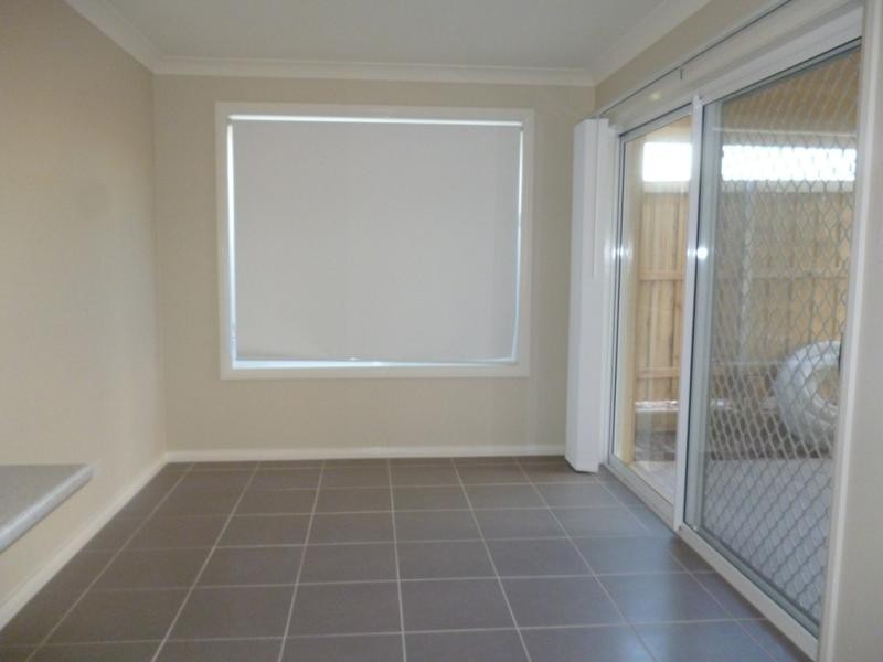 12 Burton Ave, Ingleburn NSW 2565