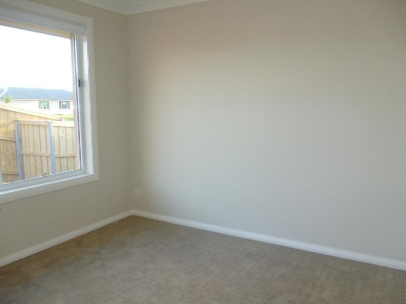 12 Burton Ave, Ingleburn NSW 2565