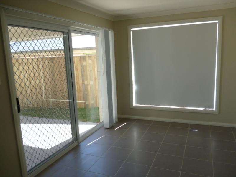 36 Hollyoake Cct, Ingleburn NSW 2565