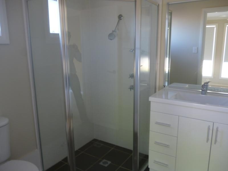 36 Hollyoake Cct, Ingleburn NSW 2565