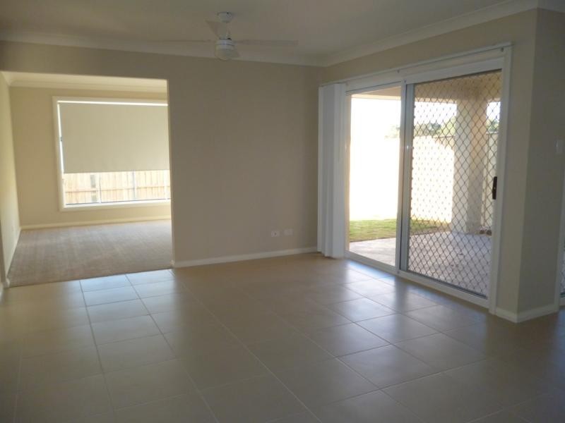 9 Burton Ave, Ingleburn NSW 2565