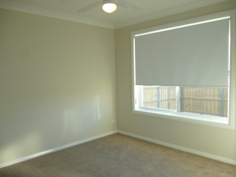 9 Burton Ave, Ingleburn NSW 2565