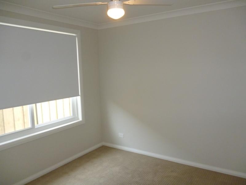 13 Loch Ave, Glenmore Park NSW 2745