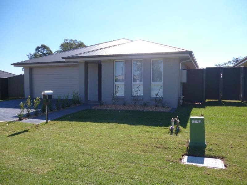 10 Marshall Ave, Ropes Crossing NSW 2760