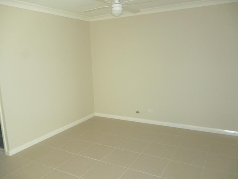 10 Marshall Ave, Ropes Crossing NSW 2760