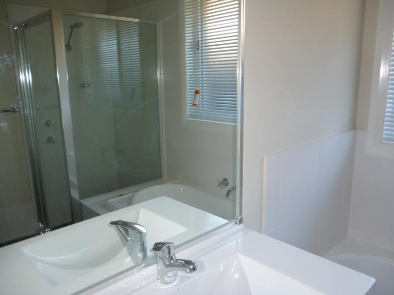 10 Marshall Ave, Ropes Crossing NSW 2760