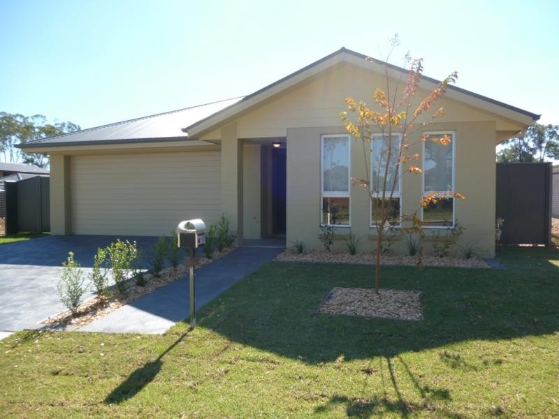 4 Marshall Ave, Ropes Crossing NSW 2760