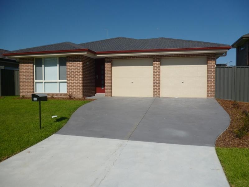 20 Foothills Tce, Glenmore Park NSW 2745