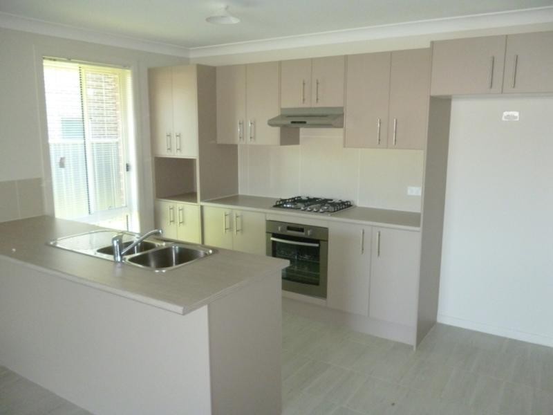 20 Foothills Tce, Glenmore Park NSW 2745