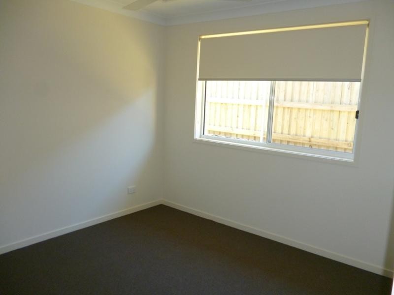 21 Blue View Tce, Glenmore Park NSW 2745