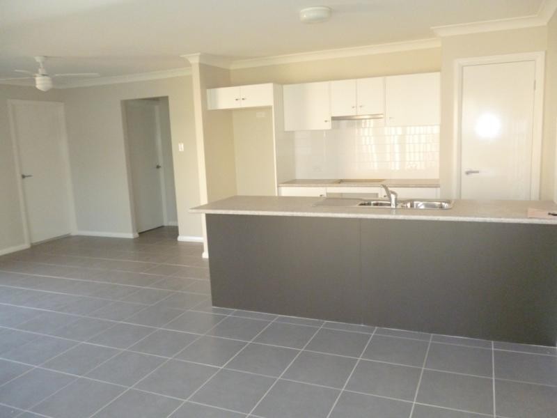 6 Stringybark Rd, Ropes Crossing NSW 2760