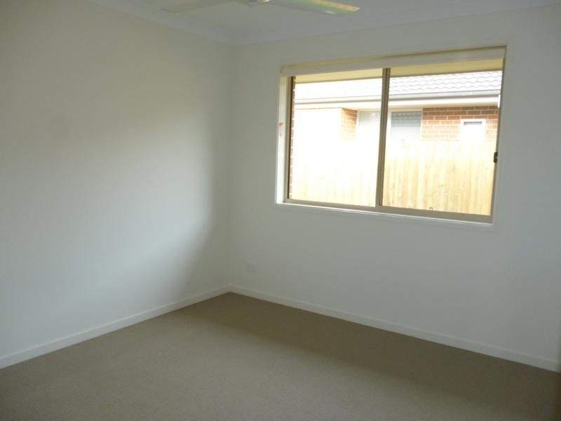 12 Tall Trees Dr, Glenmore Park NSW 2745