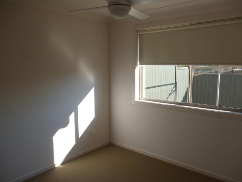 1 Blue View Tce, Glenmore Park NSW 2745