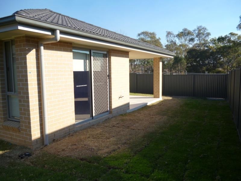 1 Blue View Tce, Glenmore Park NSW 2745