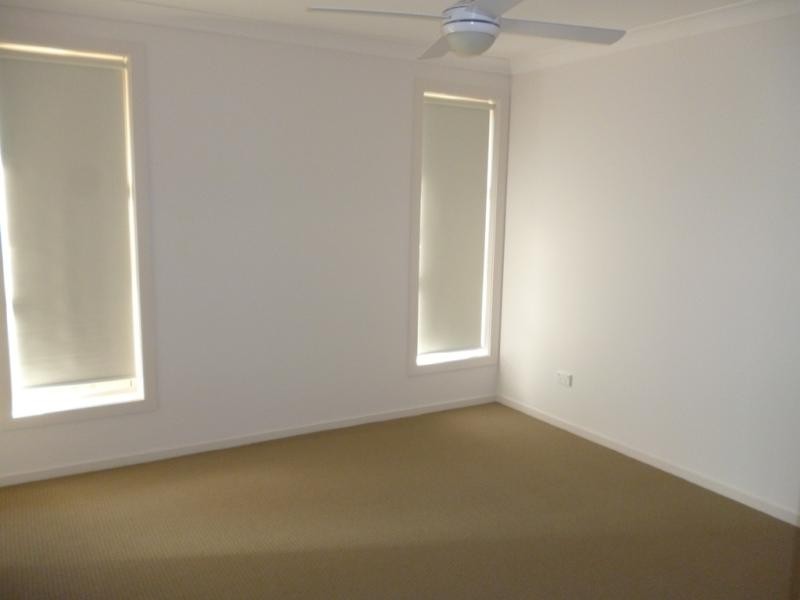 23 Blue View Tce, Glenmore Park NSW 2745