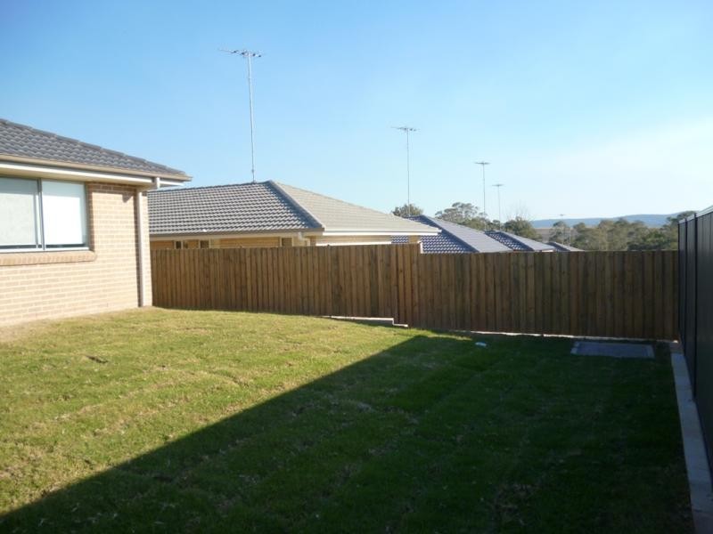 23 Blue View Tce, Glenmore Park NSW 2745