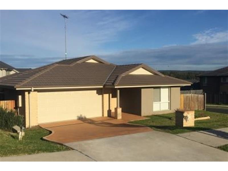 52 Glenmore Ridge Dr, Glenmore Park NSW 2745