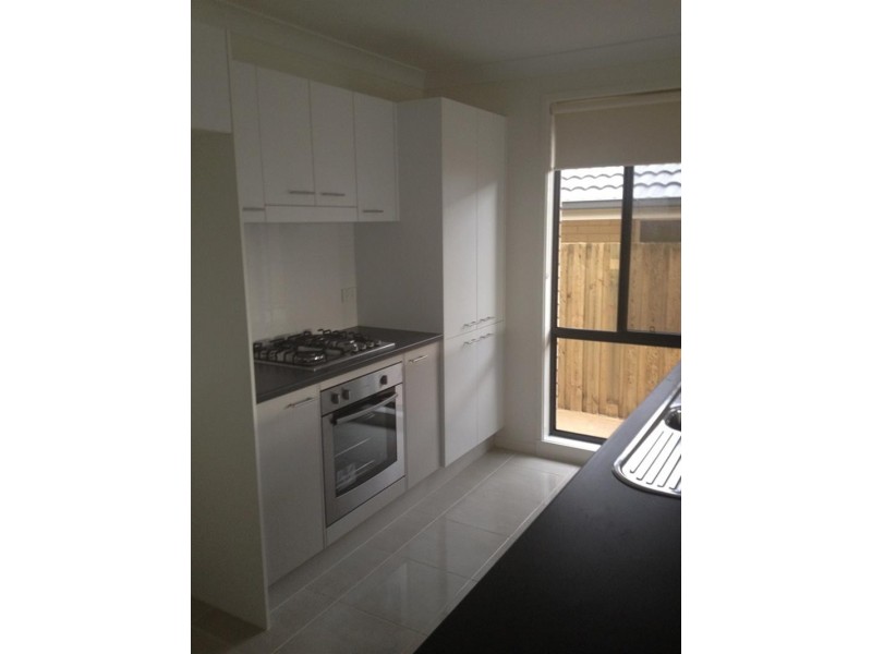 29 Blue View Tce, Glenmore Park NSW 2745