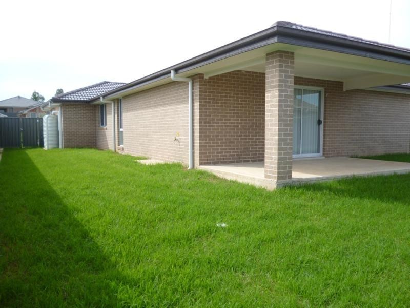 48 Glenmore Ridge Dr, Glenmore Park NSW 2745