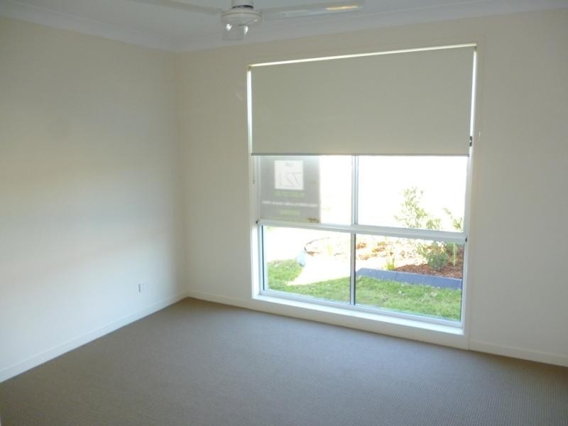 31 Blue View Tce, Glenmore Park NSW 2745