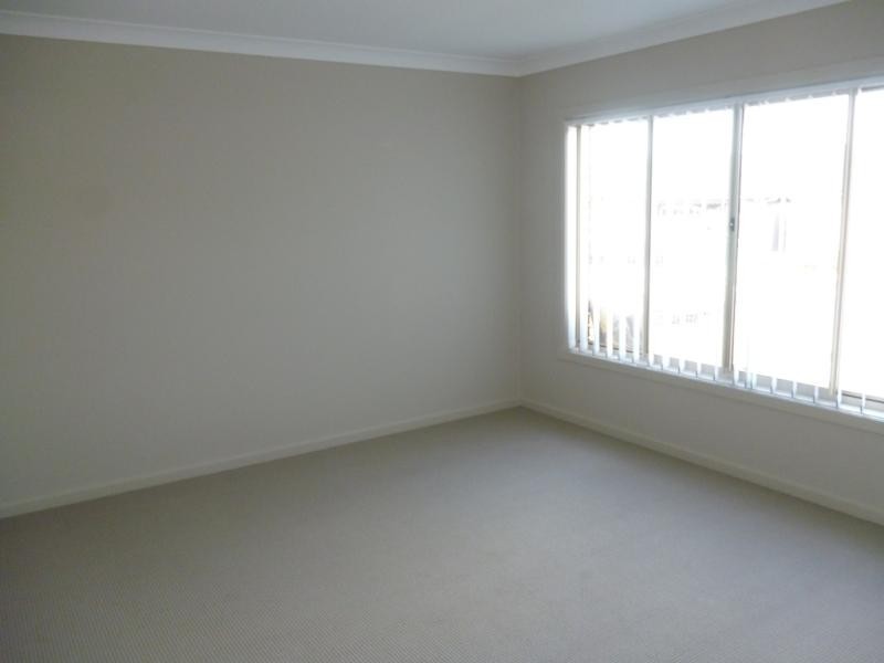 9 Crimson St, Penrith NSW 2750