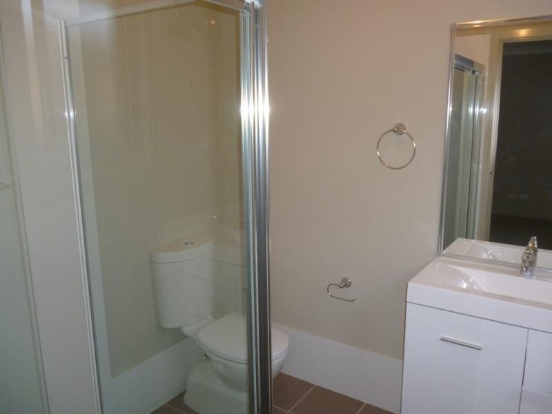 9 Crimson St, Penrith NSW 2750