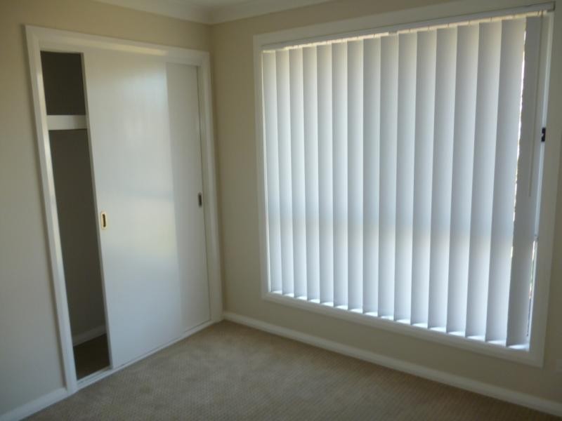 19 Stringybark Rd, Ropes Crossing NSW 2760