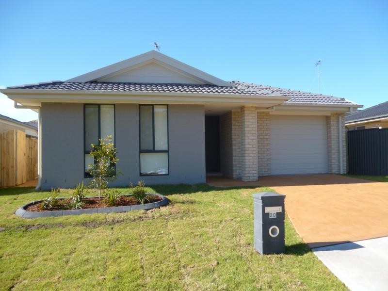 20 Tall Trees Dr, Glenmore Park NSW 2745