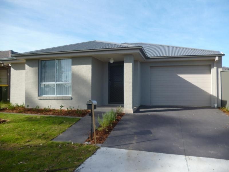 55 Bluebell Cres, Ropes Crossing NSW 2760