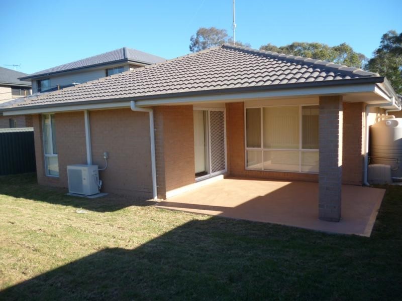 4 Tall Trees Dr, Glenmore Park NSW 2745