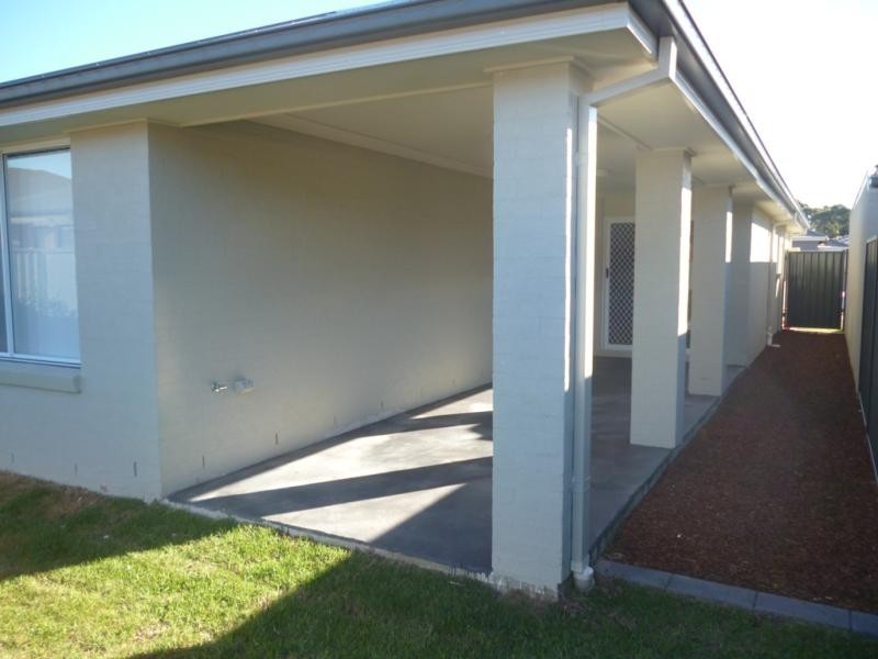 24 Finsbury Cct, Ropes Crossing NSW 2760