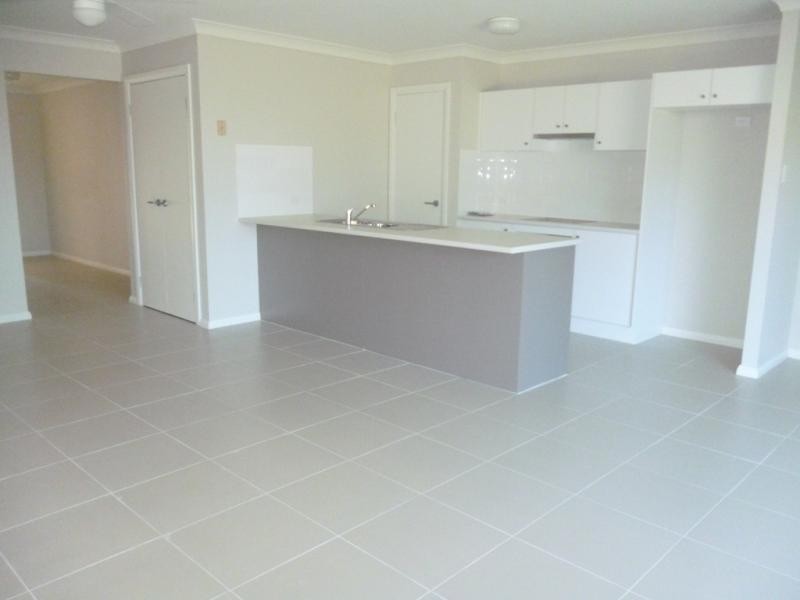 37 Bluebell Cres, Ropes Crossing NSW 2760