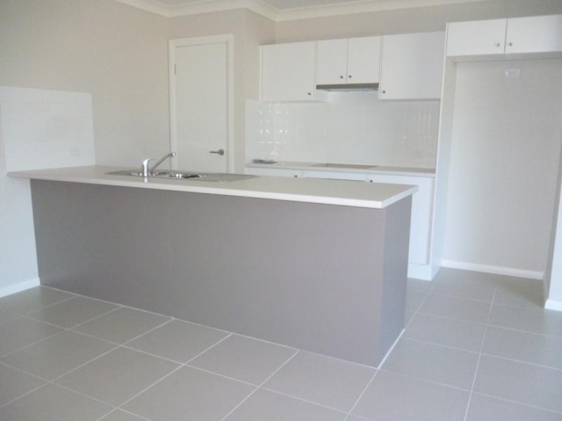 37 Bluebell Cres, Ropes Crossing NSW 2760