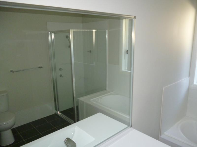 37 Bluebell Cres, Ropes Crossing NSW 2760