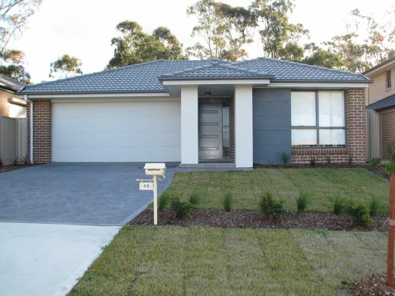 40 Acropolis Ave, Rooty Hill NSW 2766