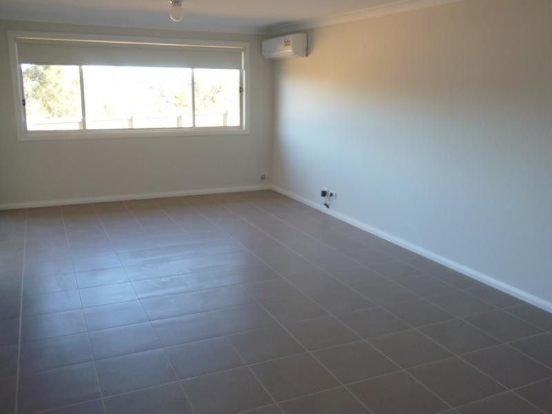 29 Young Cct, Elderslie NSW 2570