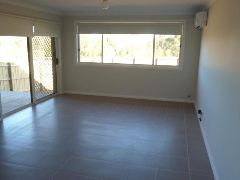 29 Young Cct, Elderslie NSW 2570