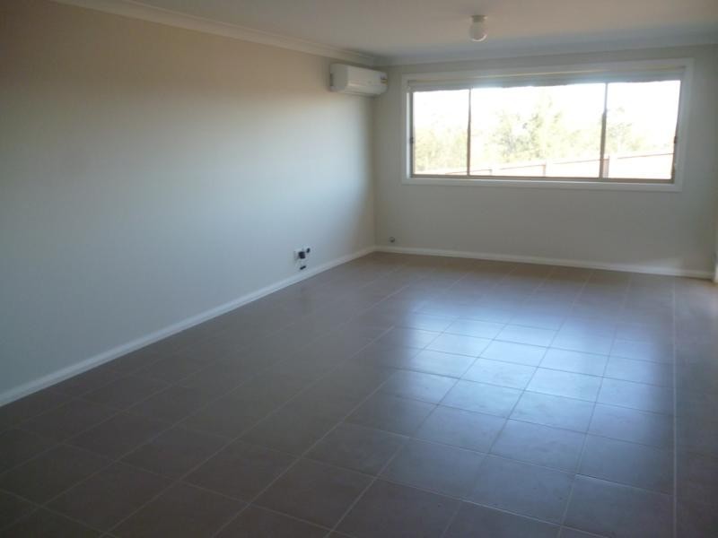 31 Young Cct, Elderslie NSW 2570