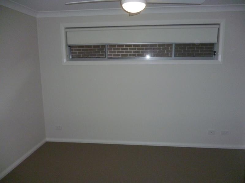 4 Asimus Cct, Elderslie NSW 2570