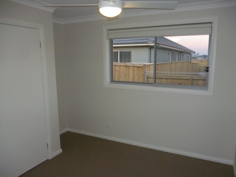 4 Asimus Cct, Elderslie NSW 2570