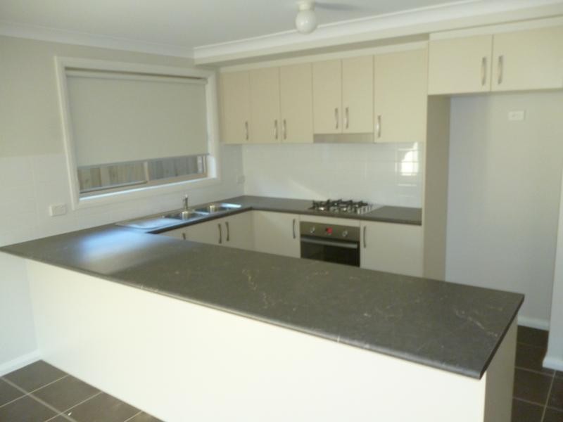 26 Young Cct, Elderslie NSW 2570