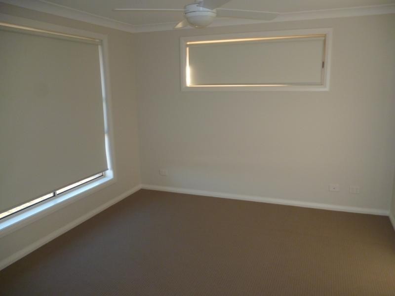 26 Young Cct, Elderslie NSW 2570