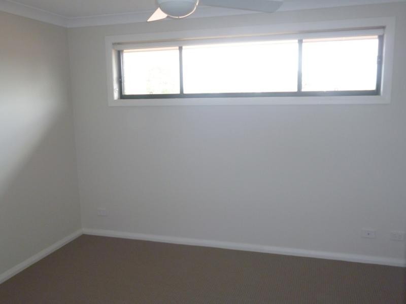 6 Asimus Cct, Elderslie NSW 2570